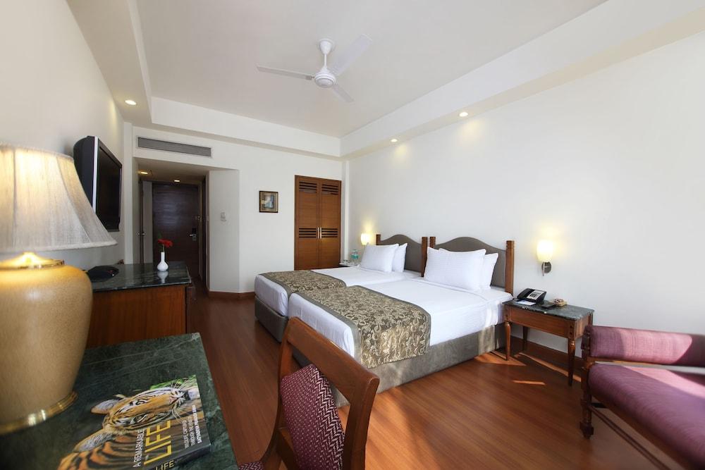 Hotel Maurya Patna Patna  Ngoại thất bức ảnh