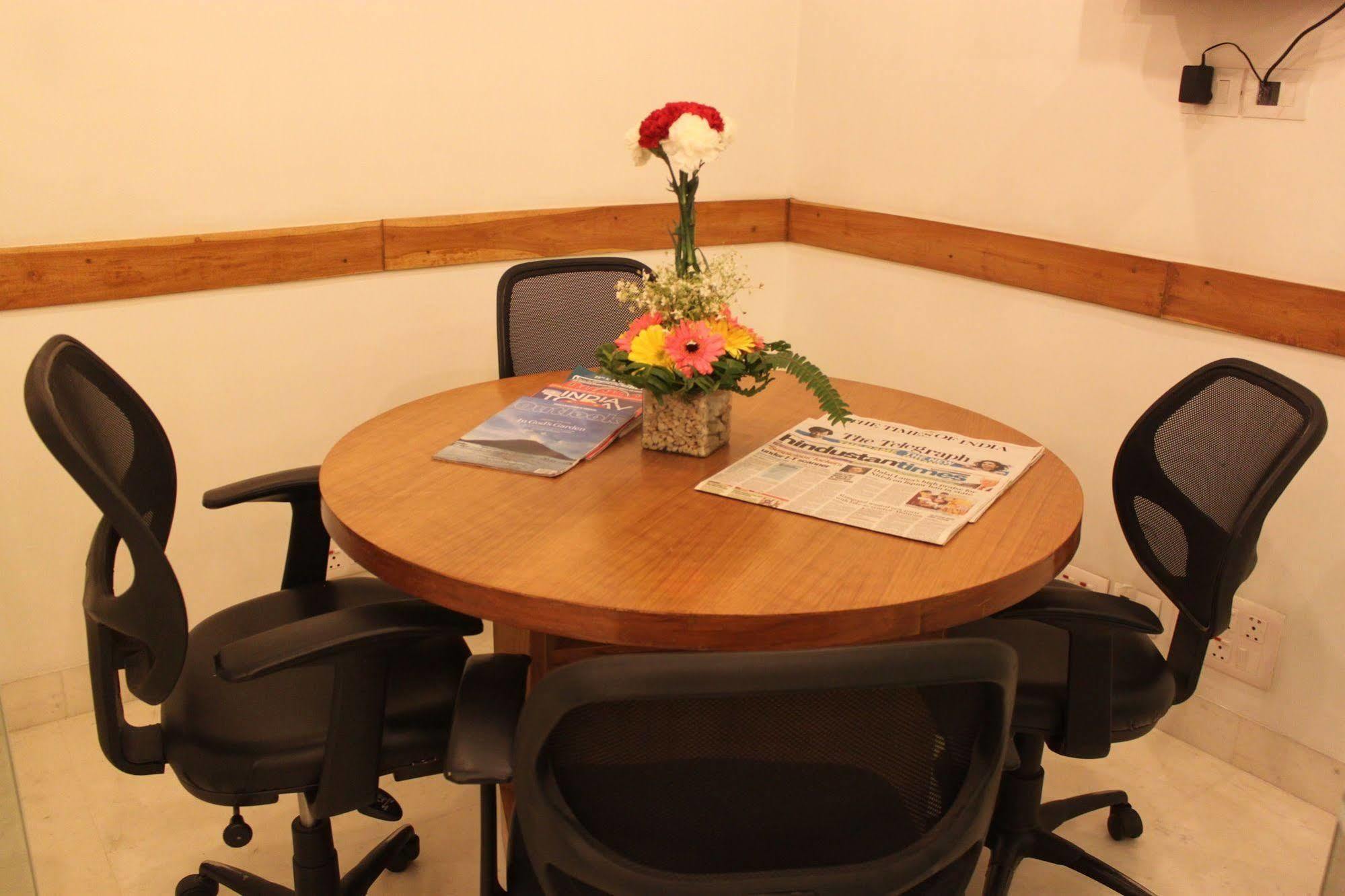 Hotel Maurya Patna Patna  Ngoại thất bức ảnh