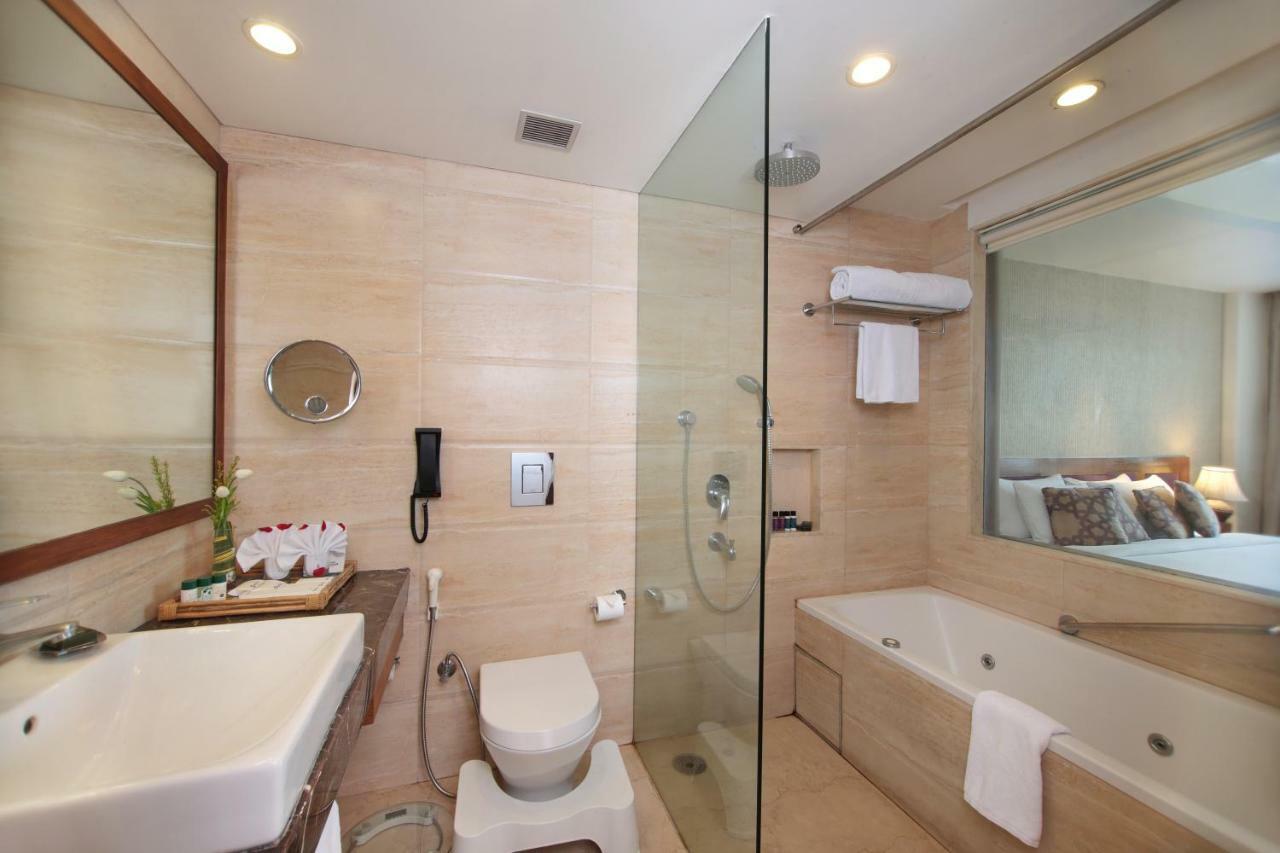 Hotel Maurya Patna Patna  Ngoại thất bức ảnh