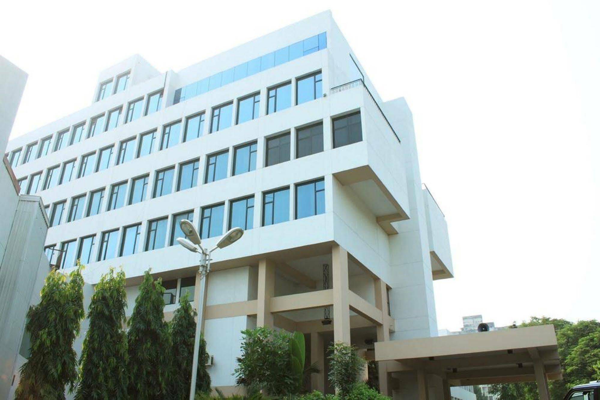 Hotel Maurya Patna Patna  Ngoại thất bức ảnh