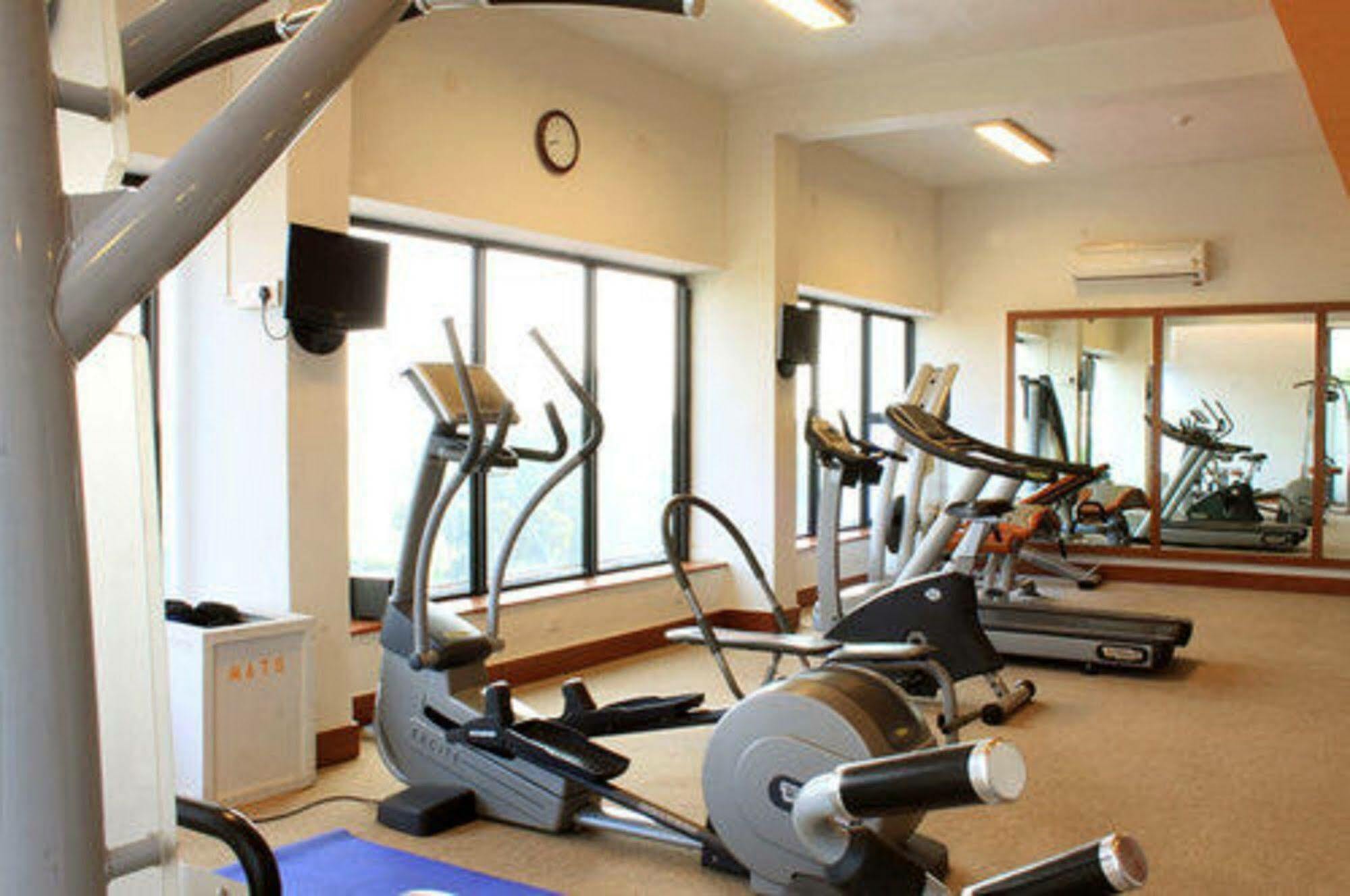 Hotel Maurya Patna Patna  Ngoại thất bức ảnh